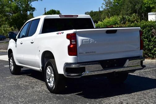 Summit White 2025 Chevrolet Silverado 1500 LT