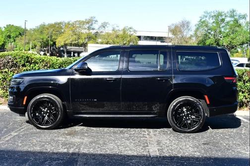 2023 Jeep Wagoneer Series II Carbide 4x4