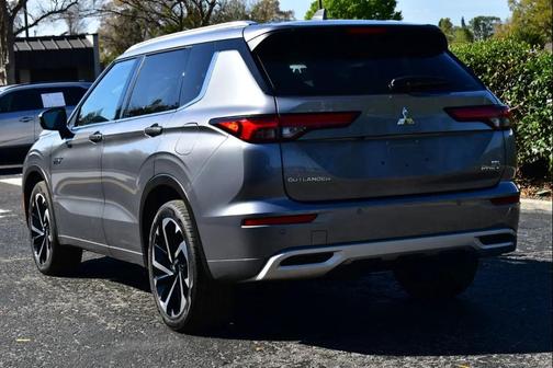 2023 Mitsubishi Outlander PHEV SEL