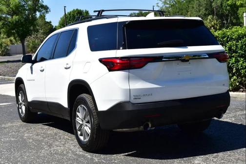 Summit White 2024 Chevrolet Traverse LT Cloth