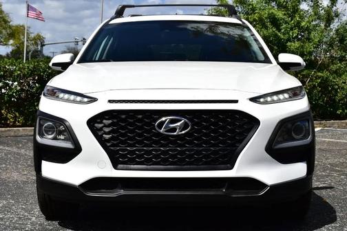 2021 Hyundai KONA SEL