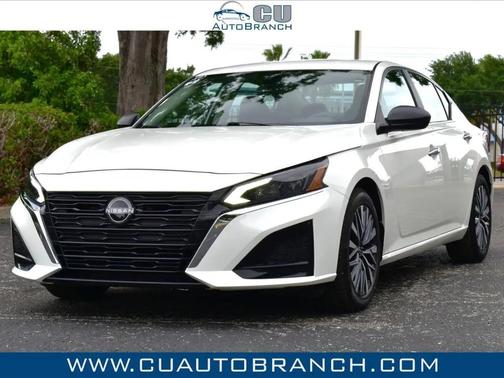 White 2025 Nissan Altima SV FWD