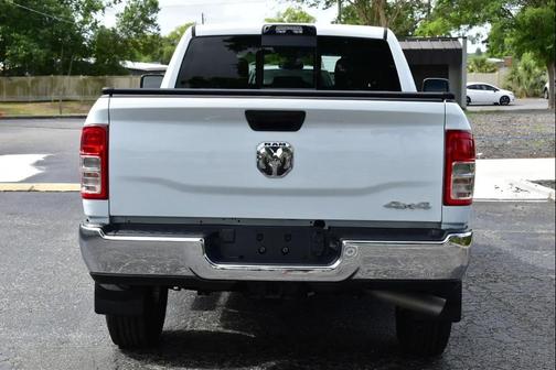 Bright White Clearcoat 2024 RAM 2500 Tradesman Crew Cab 4x4 6'4' Box
