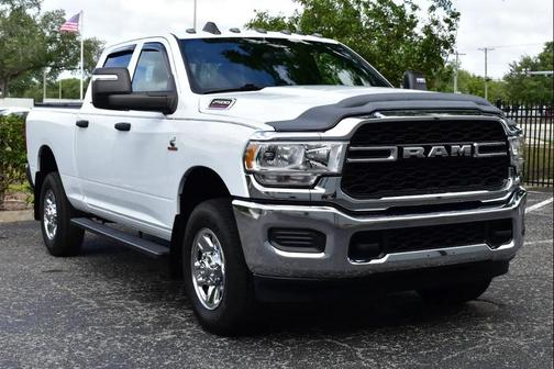 Bright White Clearcoat 2024 RAM 2500 Tradesman Crew Cab 4x4 6'4' Box