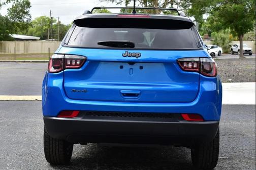 Hydro Blue Pearlcoat 2024 Jeep Compass Latitude