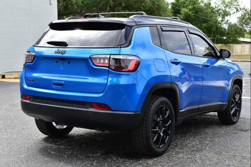 Hydro Blue Pearlcoat 2024 Jeep Compass Latitude