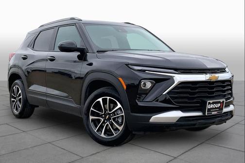 Mosaic Black Metallic 2025 Chevrolet Trailblazer LT