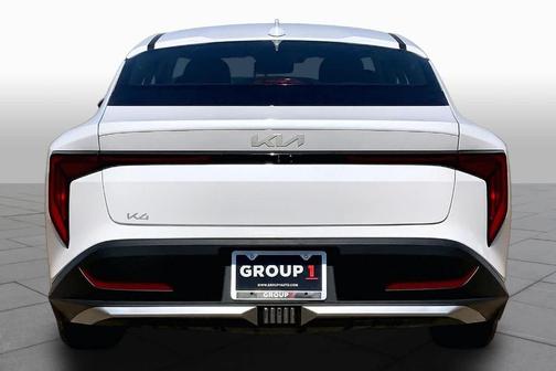 Snow White Pearl 2025 Kia K4