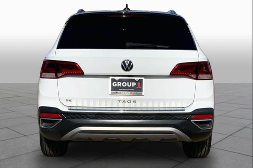 Pure White 2023 Volkswagen Taos 1.5T SE