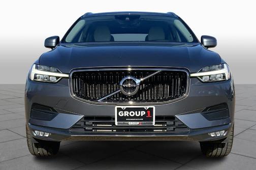 Gray Metallic 2021 Volvo XC60 T5 Momentum