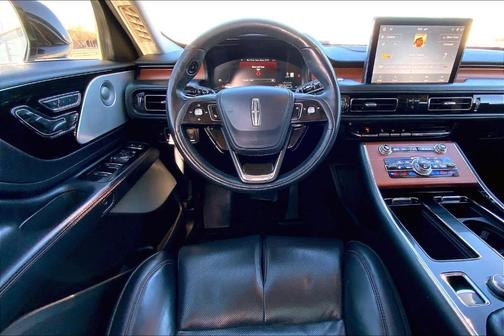 Pristine White 2020 Lincoln Aviator Reserve AWD