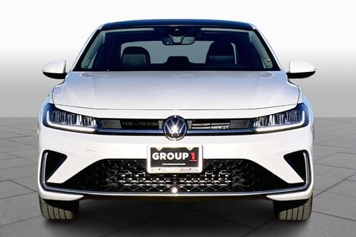 Opal White Pearl 2026 Volkswagen Jetta 1.5T SE