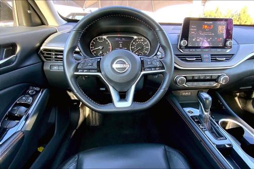 Gun Metallic 2025 Nissan Altima SR