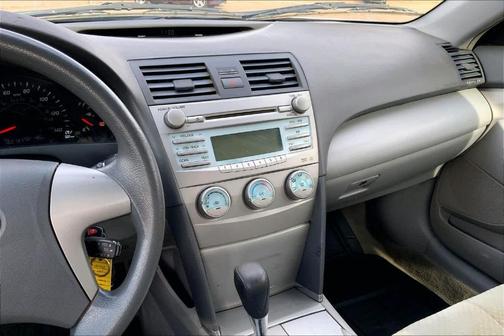 Sky Blue Pearl 2009 Toyota Camry LE