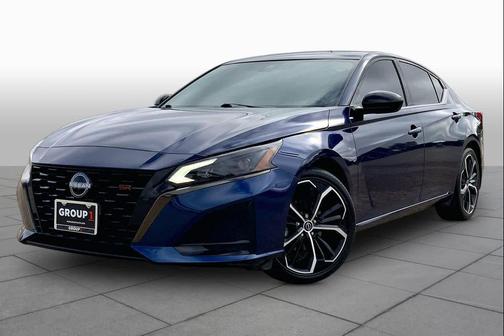 Deep Blue Pearl 2023 Nissan Altima SR FWD