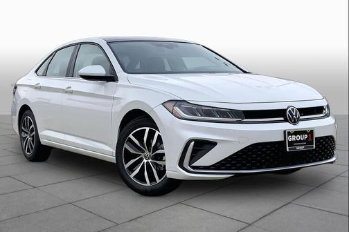 Opal White Pearl 2026 Volkswagen Jetta 1.4T SE