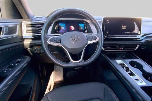 Platinum Gray Metallic 2024 Volkswagen Atlas Cross Sport 2.0T SE