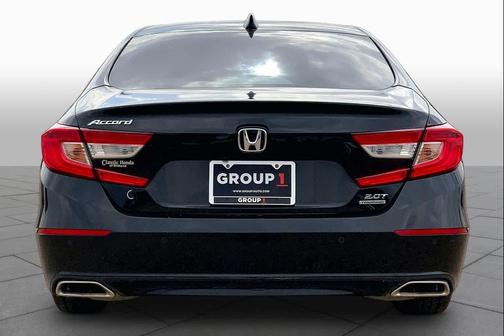 Crystal Black Pearl 2018 Honda Accord Touring 2.0T