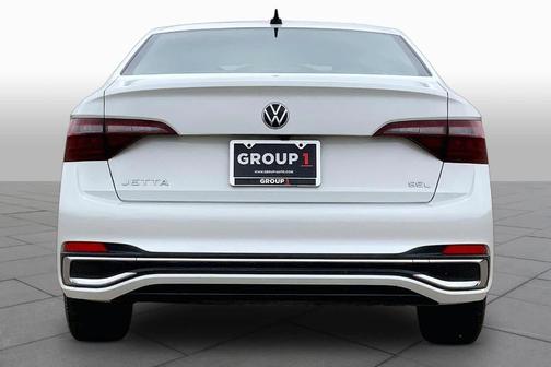 Opal White Pearl Effect 2024 Volkswagen Jetta 1.5T SEL