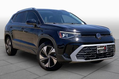 Deep Black Pearl Effect 2025 Volkswagen Taos 1.5T SE