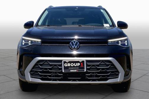 Deep Black Pearl Effect 2025 Volkswagen Taos 1.5T SE