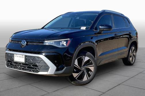 Deep Black Pearl Effect 2025 Volkswagen Taos 1.5T SE