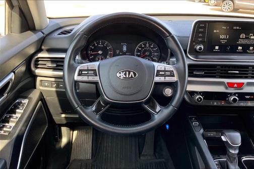 Everlasting Silver 2020 Kia Telluride S