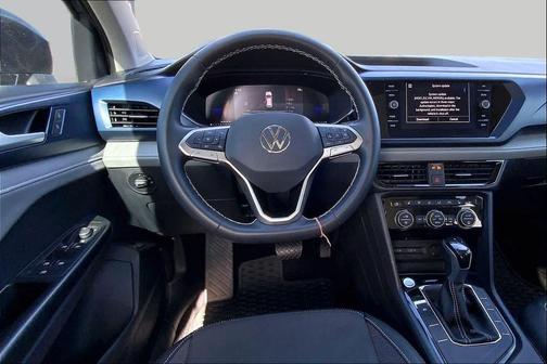 Platinum Gray Metallic 2024 Volkswagen Taos 1.5T SE