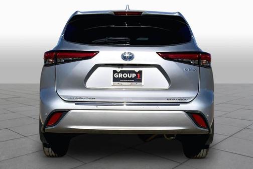 Celestial Silver Metallic 2020 Toyota Highlander Hybrid Platinum