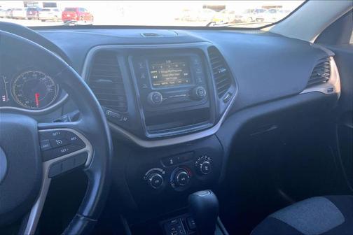 Billet Silver Metallic Clearcoat 2017 Jeep Cherokee Altitude