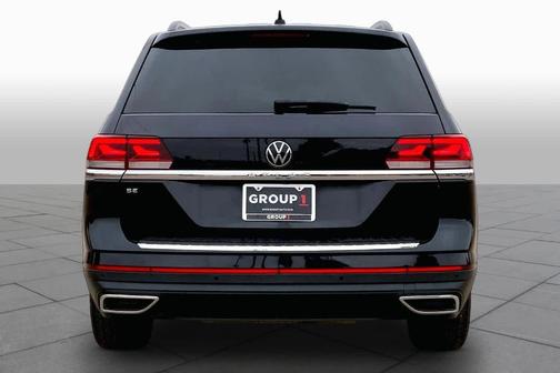 Deep Black Pearl Effect 2023 Volkswagen Atlas 2.0T SE w/Technology