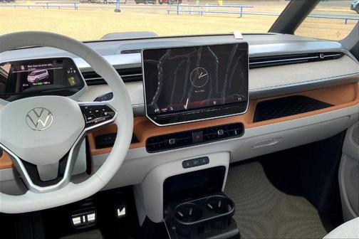 Mahi Green Metallic - Candy White 2025 Volkswagen ID. Buzz 1st Edition