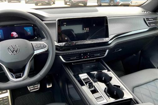 Mountain  Lake Blue Metallic 2026 Volkswagen Atlas Cross Sport 2.0T SEL Premium R-Line