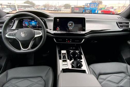 Silver Mist Met 2026 Volkswagen Atlas Cross Sport 2.0T SE w/Technology 4MOTION