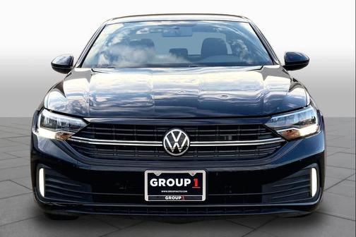 Deep Black Pearl 2022 Volkswagen Jetta 1.5T Sport