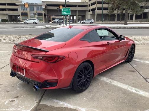 2017 INFINITI Q60 3.0t Red Sport 400
