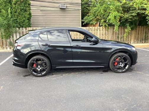 2024 Alfa Romeo Stelvio Veloce AWD
