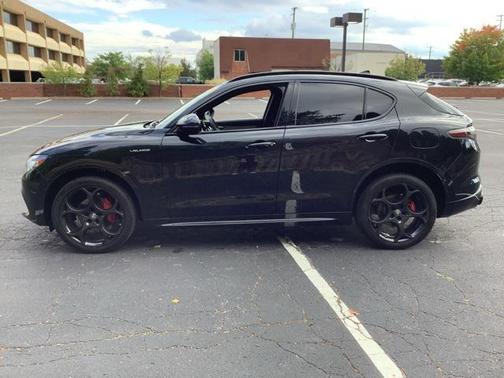 2024 Alfa Romeo Stelvio Veloce AWD