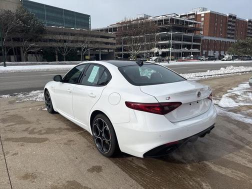 2023 Alfa Romeo Giulia Veloce AWD