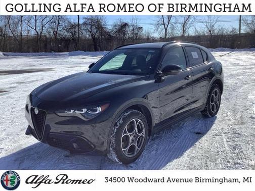 2025 Alfa Romeo Stelvio Sprint AWD