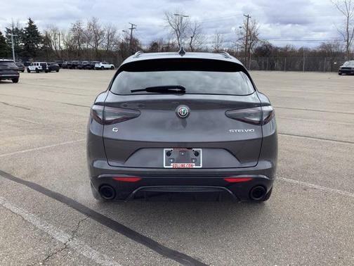 2025 Alfa Romeo Stelvio Sprint AWD