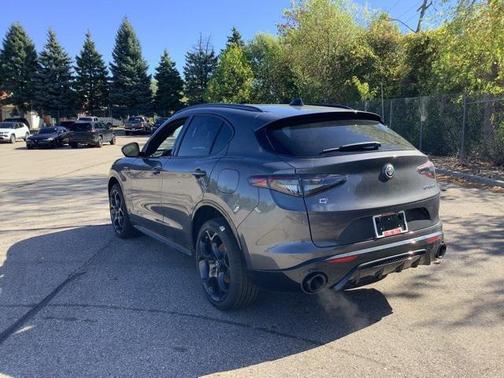 2025 Alfa Romeo Stelvio Sprint AWD