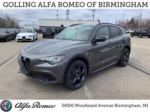 2025 Alfa Romeo Stelvio Sprint AWD