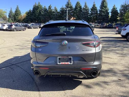 2025 Alfa Romeo Stelvio Sprint AWD