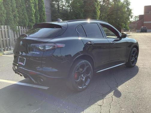 2024 Alfa Romeo Stelvio Veloce AWD