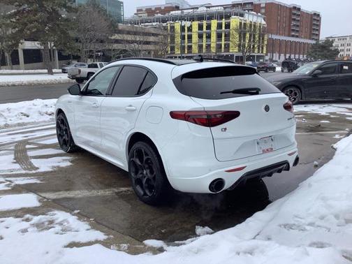 2022 Alfa Romeo Stelvio Ti