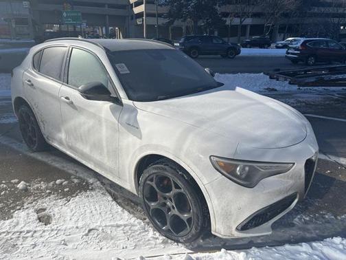 2022 Alfa Romeo Stelvio Ti