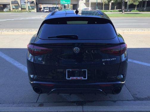 Vulcano Black Metallic 2022 Alfa Romeo Stelvio Ti