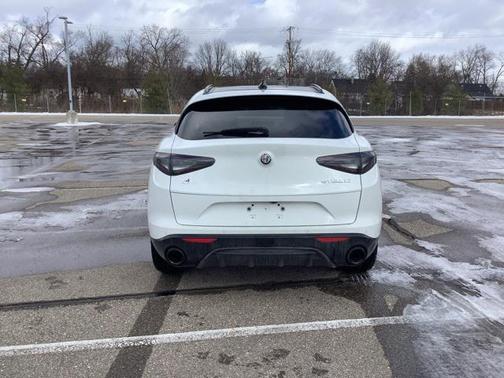2025 Alfa Romeo Stelvio Sprint AWD