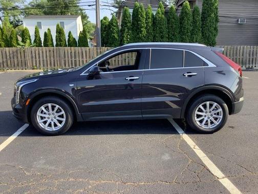 2022 Cadillac XT4 Luxury